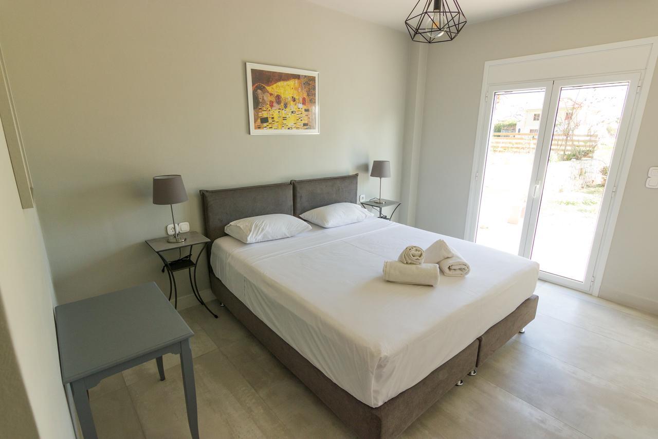 Amera - Troumpas Family Apartments Leonidio Luaran gambar